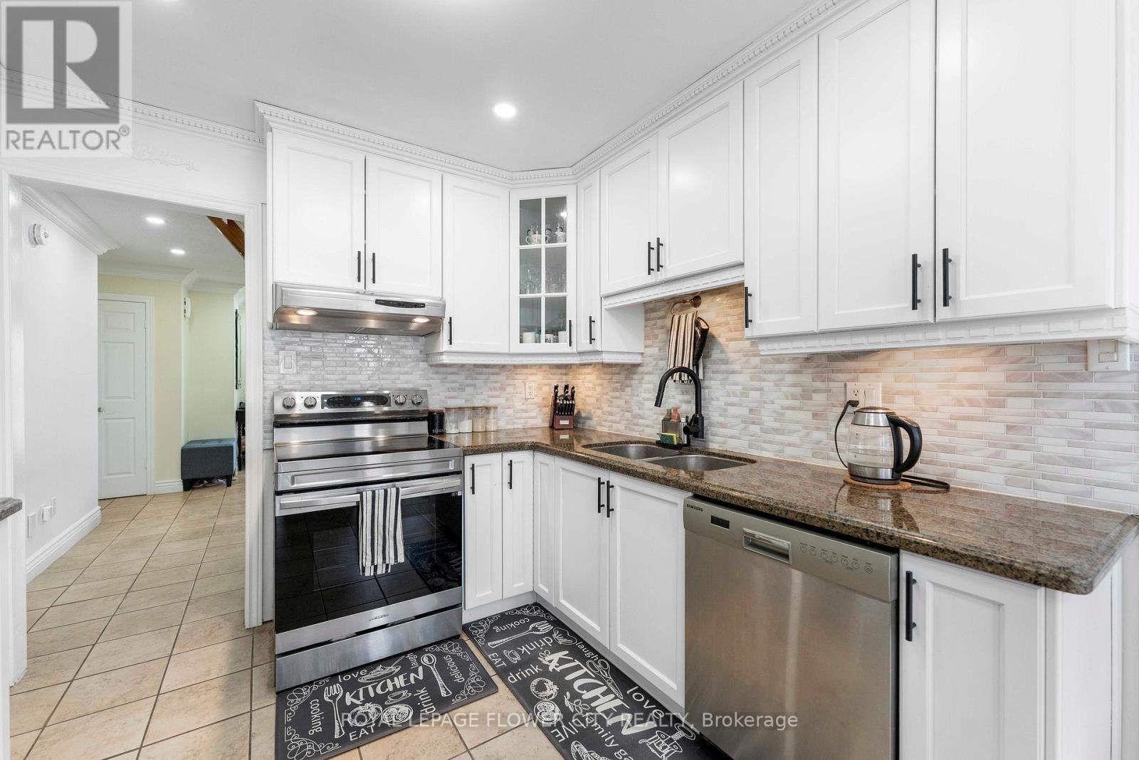 124 Candy Crescent, Brampton, Ontario  L6X 3T5 - Photo 12 - W13026086