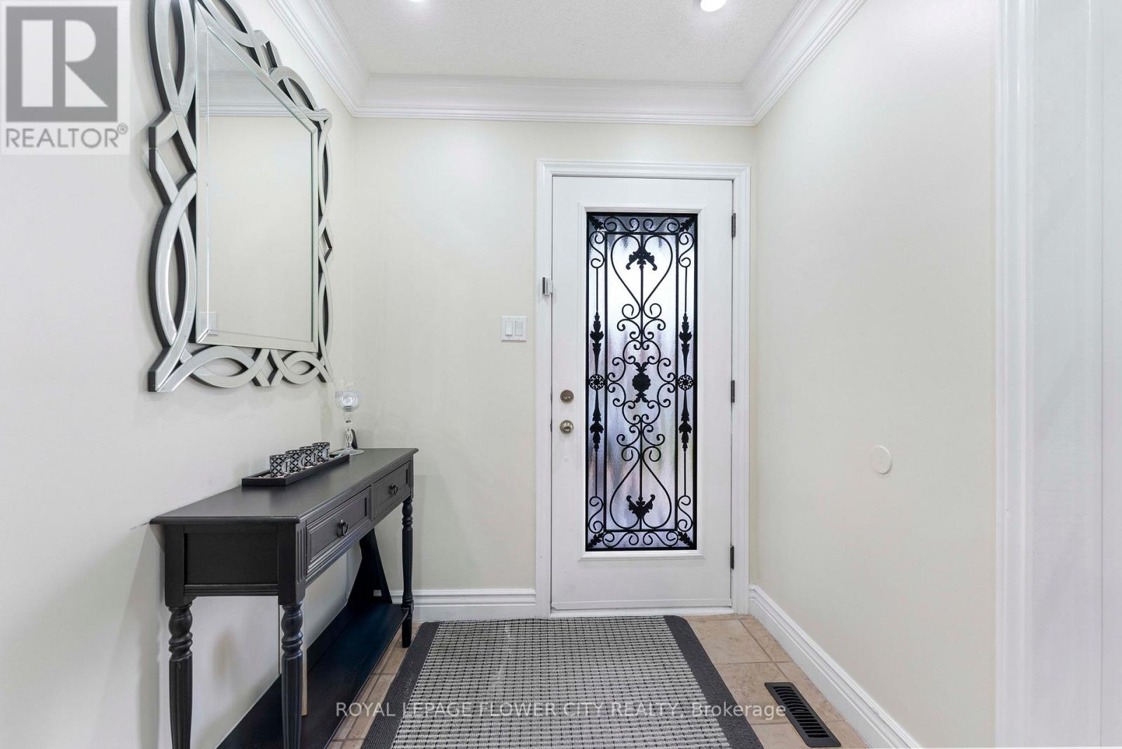 124 Candy Crescent, Brampton, Ontario  L6X 3T5 - Photo 3 - W13026086