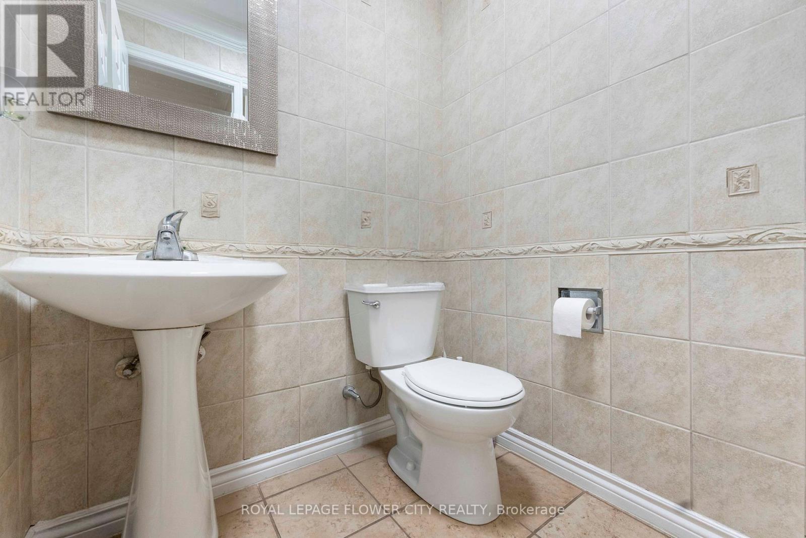 124 Candy Crescent, Brampton, Ontario  L6X 3T5 - Photo 5 - W13026086