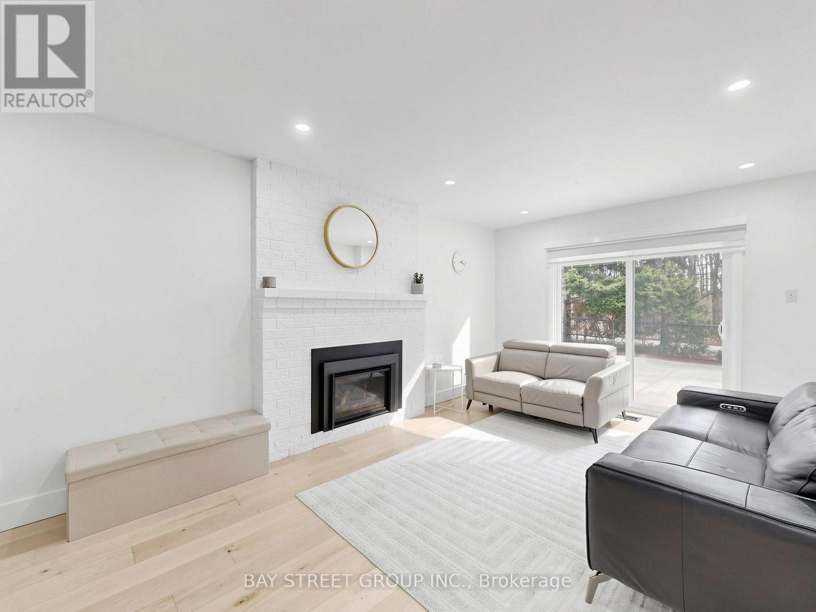 6 Pearson Road, Brampton (Fletcher's West), Ontario  L6Y 2N1 - Photo 10 - W13026110