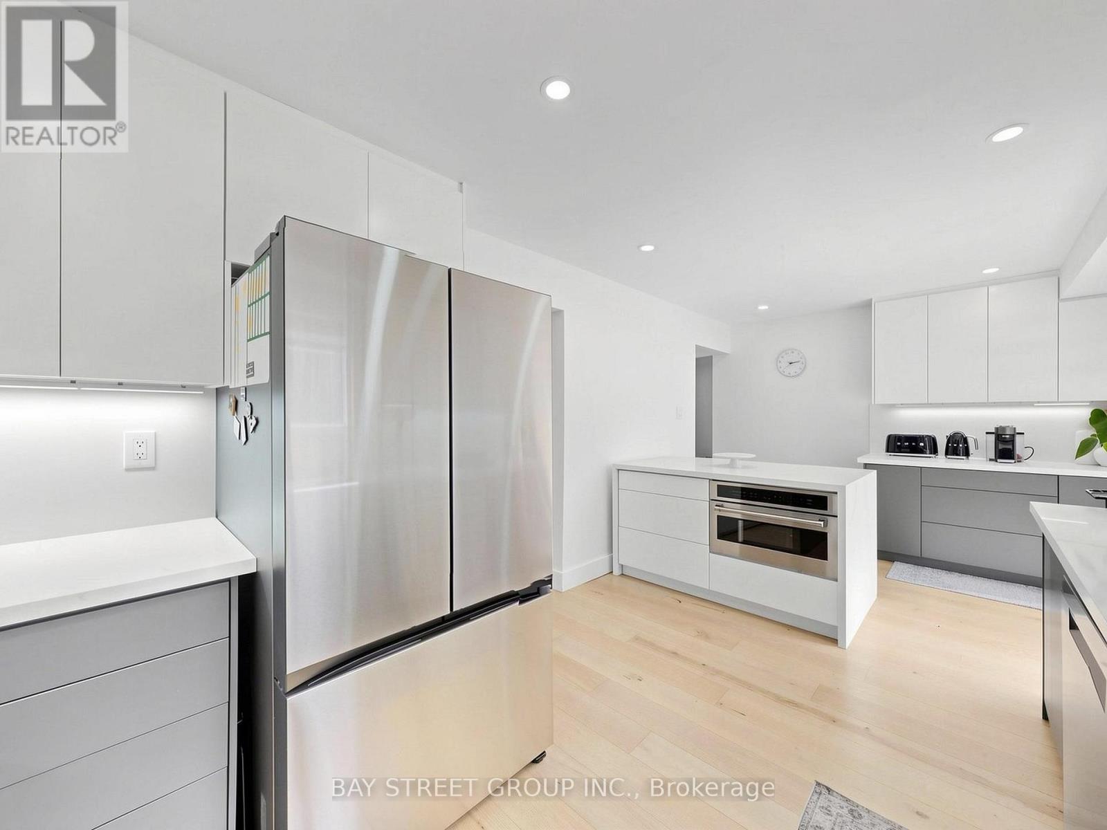 6 Pearson Road, Brampton (Fletcher's West), Ontario  L6Y 2N1 - Photo 17 - W13026110