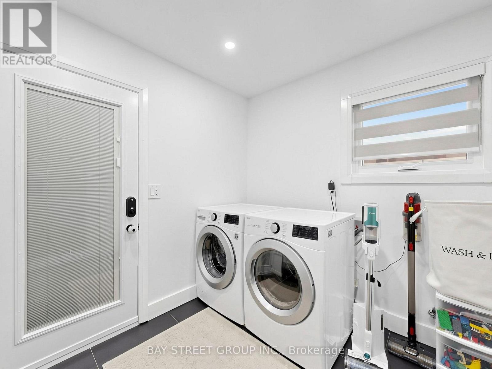 6 Pearson Road, Brampton (Fletcher's West), Ontario  L6Y 2N1 - Photo 19 - W13026110