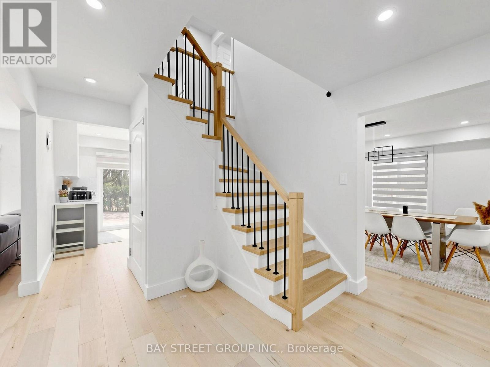 6 Pearson Road, Brampton (Fletcher's West), Ontario  L6Y 2N1 - Photo 22 - W13026110