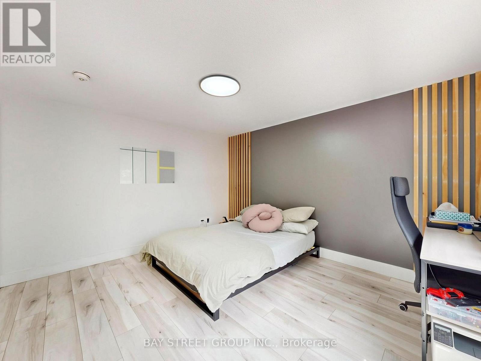 6 Pearson Road, Brampton (Fletcher's West), Ontario  L6Y 2N1 - Photo 29 - W13026110