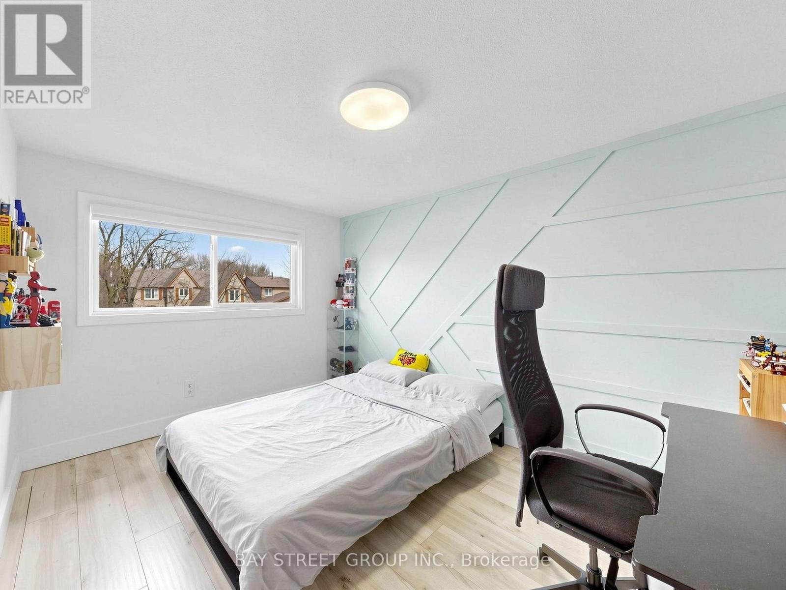 6 Pearson Road, Brampton (Fletcher's West), Ontario  L6Y 2N1 - Photo 30 - W13026110