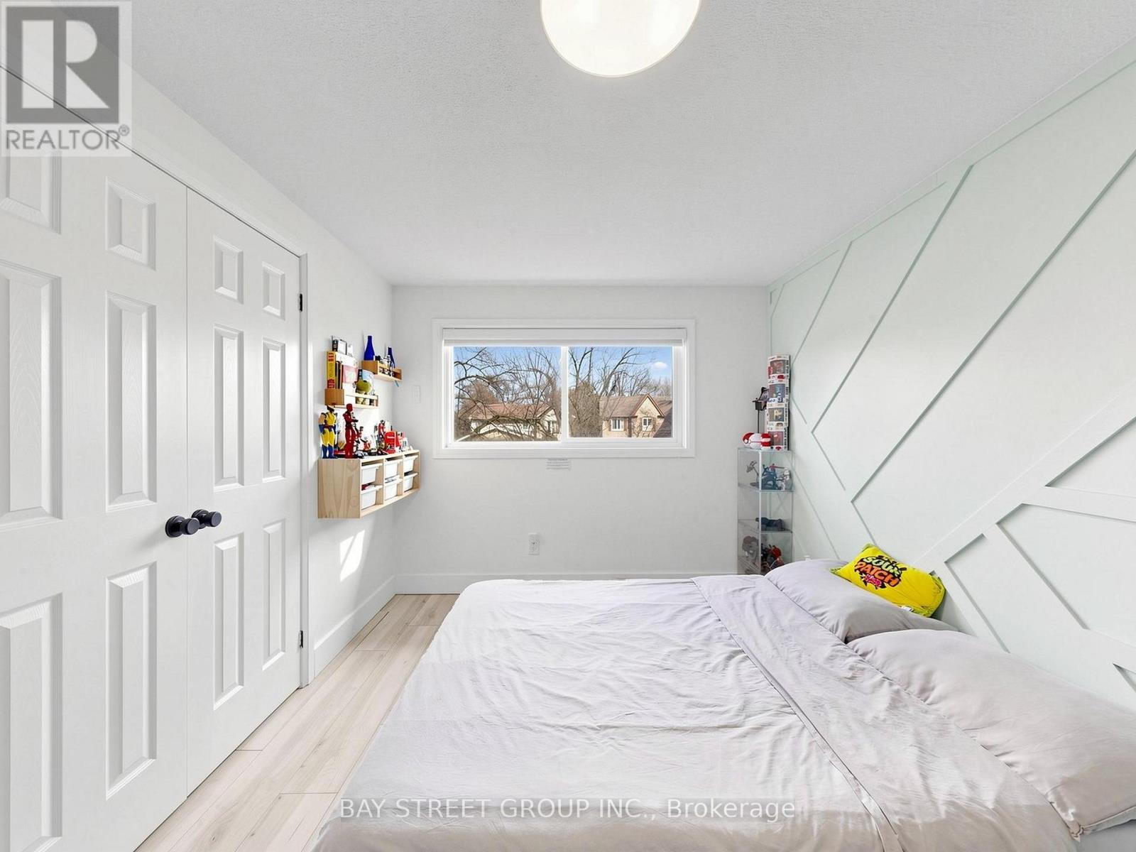 6 Pearson Road, Brampton (Fletcher's West), Ontario  L6Y 2N1 - Photo 31 - W13026110