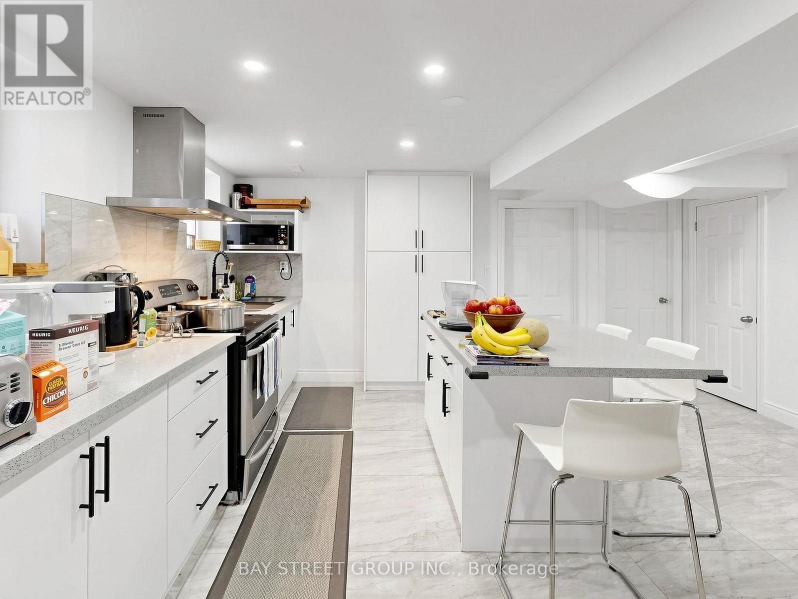 6 Pearson Road, Brampton (Fletcher's West), Ontario  L6Y 2N1 - Photo 37 - W13026110