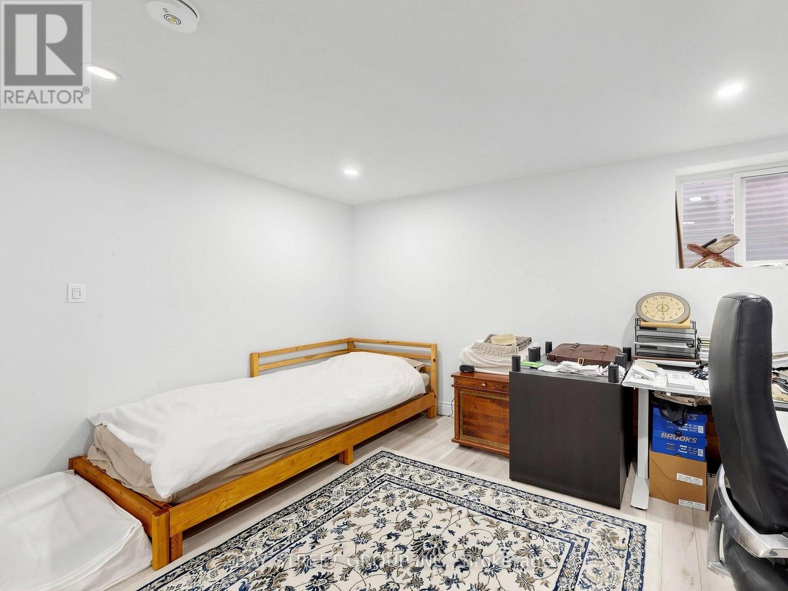 6 Pearson Road, Brampton (Fletcher's West), Ontario  L6Y 2N1 - Photo 39 - W13026110