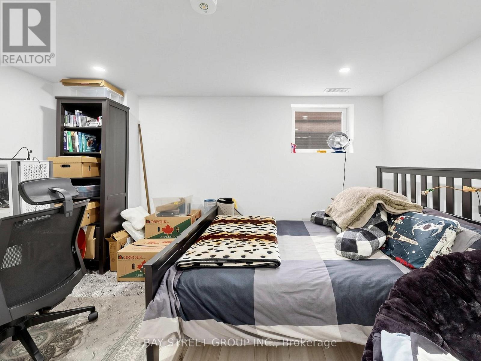 6 Pearson Road, Brampton (Fletcher's West), Ontario  L6Y 2N1 - Photo 42 - W13026110