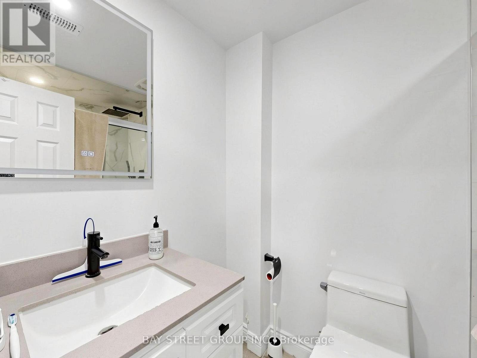 6 Pearson Road, Brampton (Fletcher's West), Ontario  L6Y 2N1 - Photo 44 - W13026110