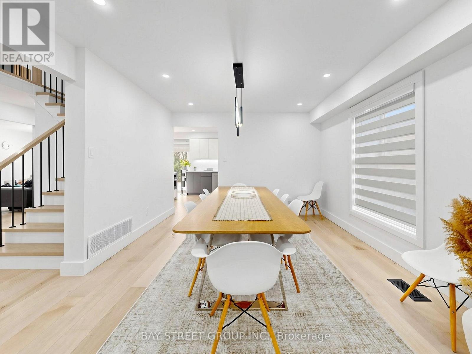 6 Pearson Road, Brampton (Fletcher's West), Ontario  L6Y 2N1 - Photo 7 - W13026110