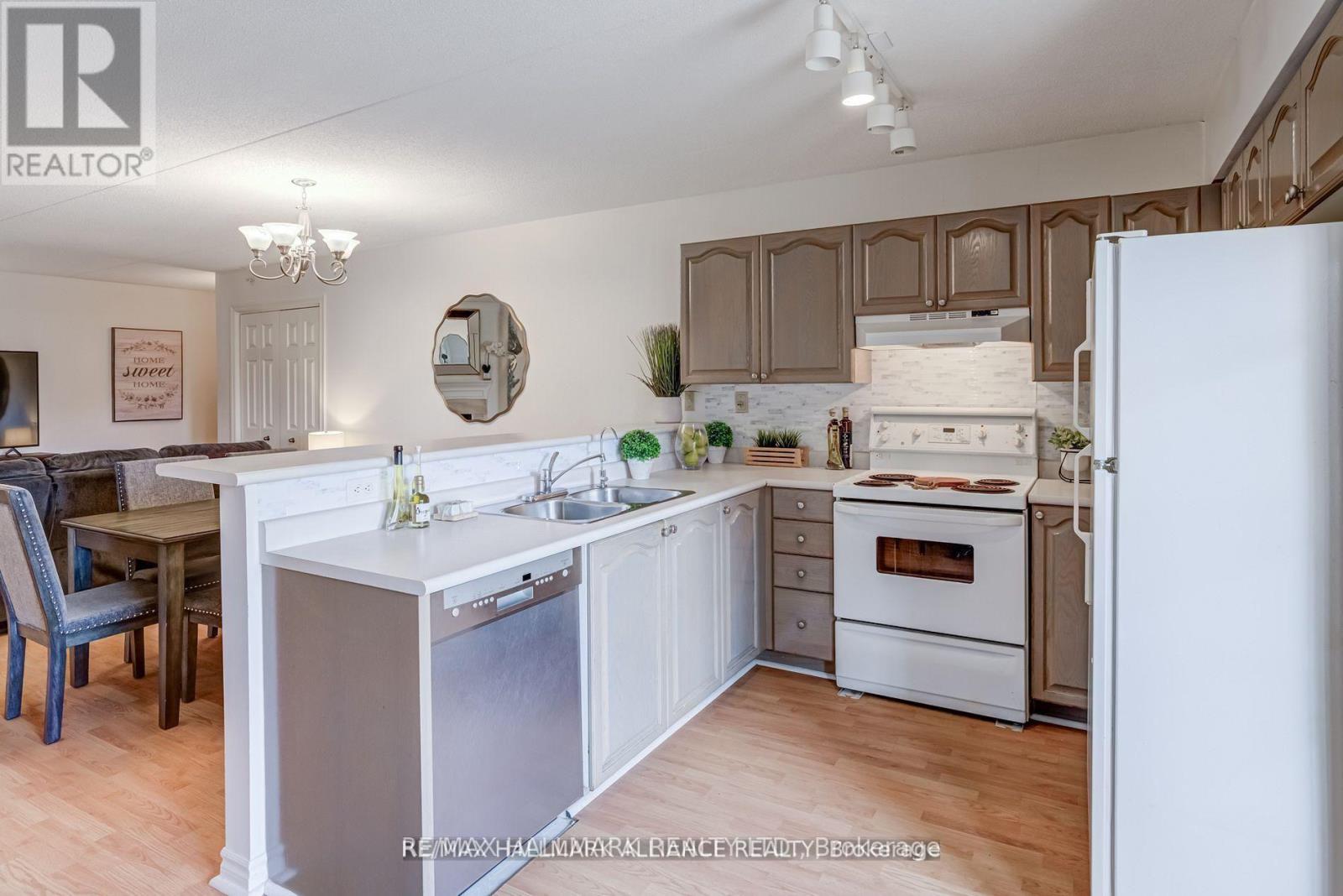 312 - 4003 Kilmer Drive, Burlington, Ontario  L7M 4M1 - Photo 15 - W13026130