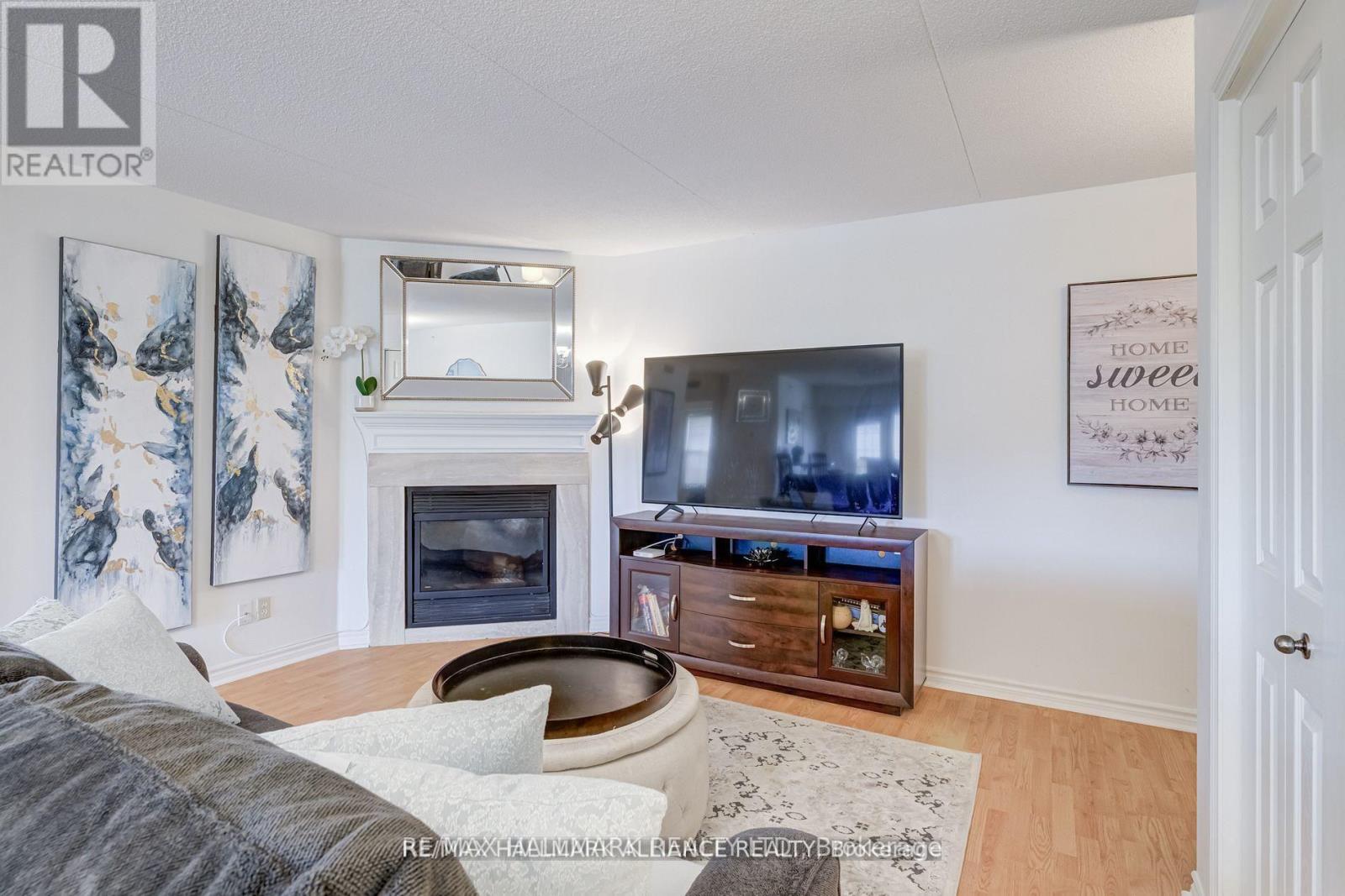 312 - 4003 Kilmer Drive, Burlington, Ontario  L7M 4M1 - Photo 8 - W13026130