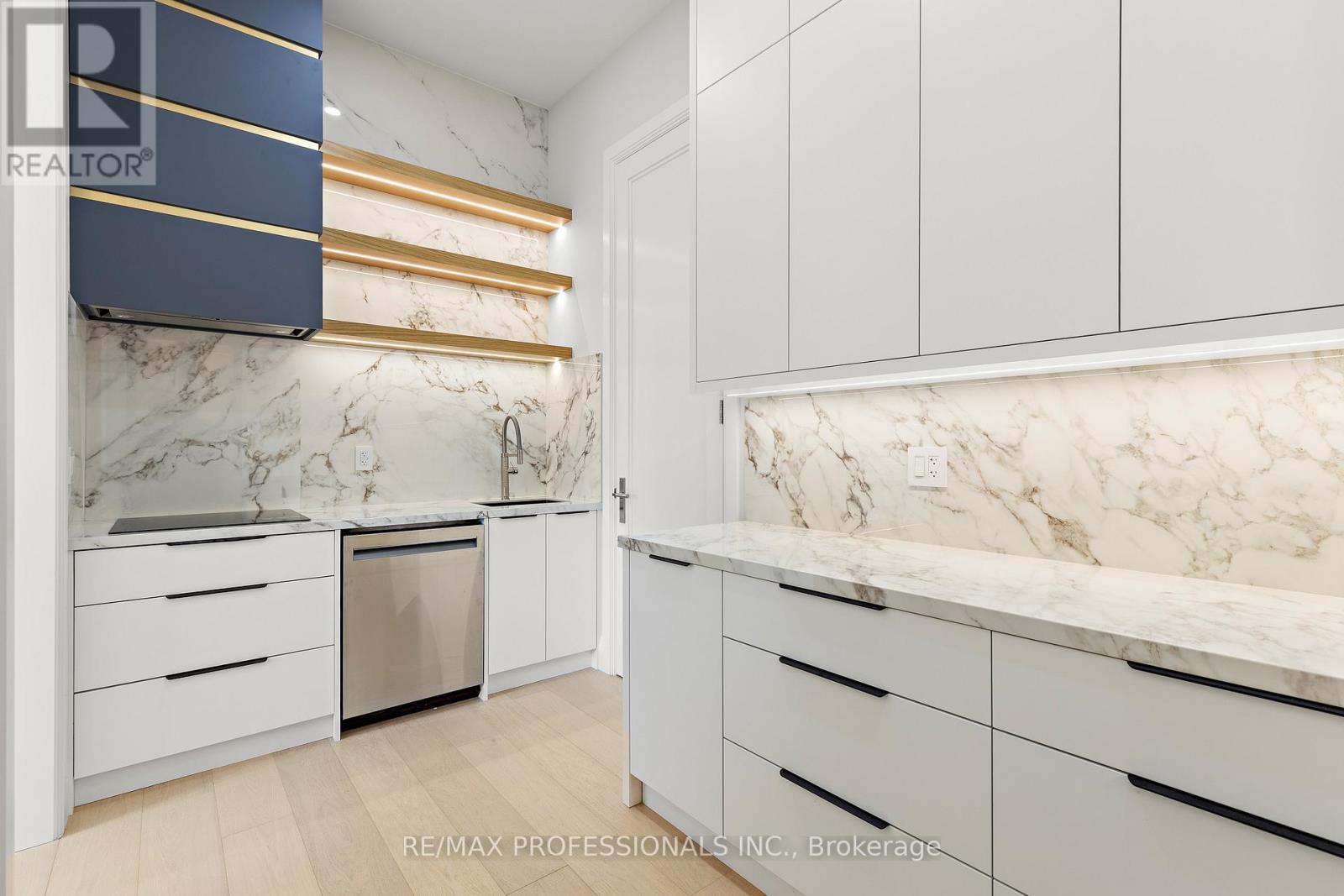 122 Ashbourne Drive, Toronto (Islington-City Centre West), Ontario  M9B 4H8 - Photo 19 - W13026132