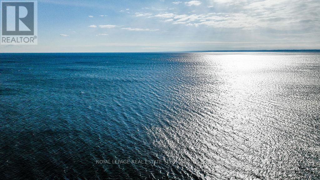 100 Appleby Place, Burlington, Ontario  L7L 2X1 - Photo 3 - W13026146