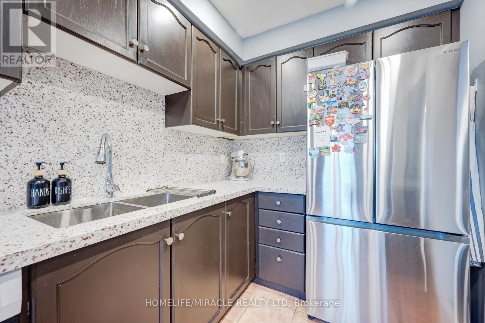 25 Tinsmith Street, Brampton, Ontario  L7A 1N1 - Photo 17 - W13026170