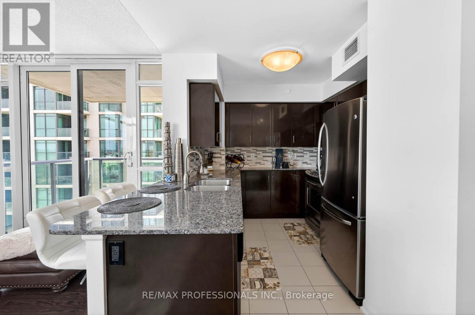 2010 - 215 Sherway Gardens Road, Toronto, Ontario  M9C 0A4 - Photo 12 - W13026172