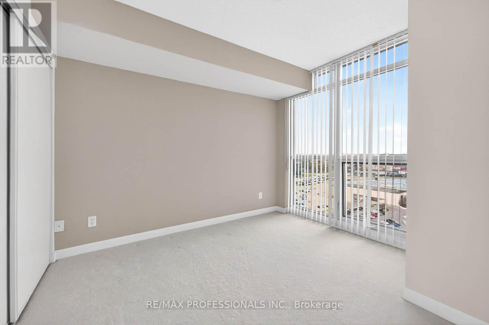 2010 - 215 Sherway Gardens Road, Toronto, Ontario  M9C 0A4 - Photo 16 - W13026172