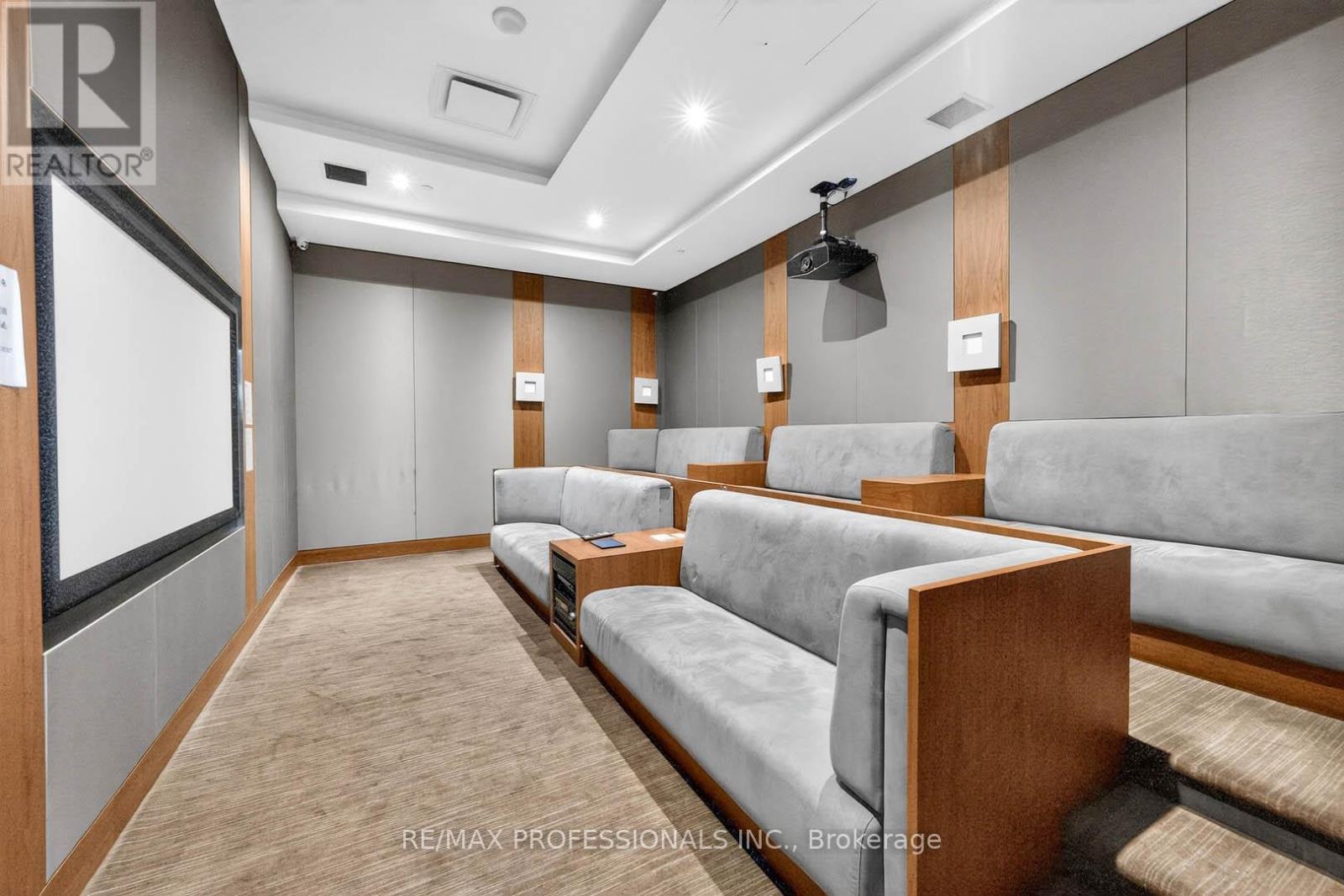 2010 - 215 Sherway Gardens Road, Toronto, Ontario  M9C 0A4 - Photo 27 - W13026172