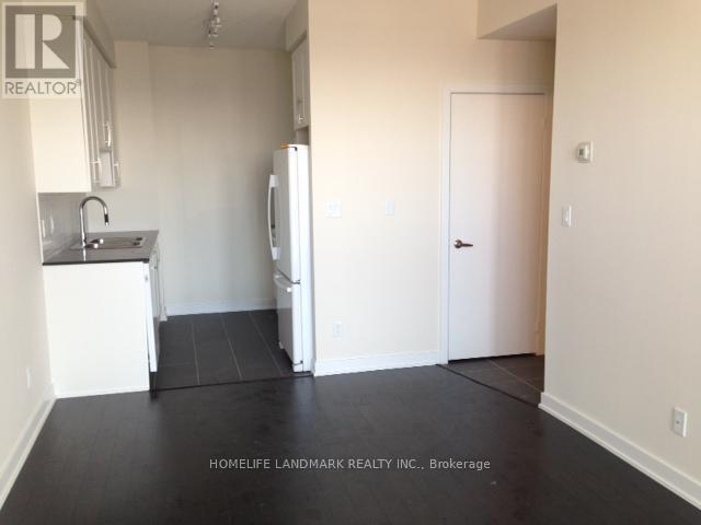 3505 - 4070 Confederation Parkway, Mississauga, Ontario  L5B 0E9 - Photo 3 - W13026180