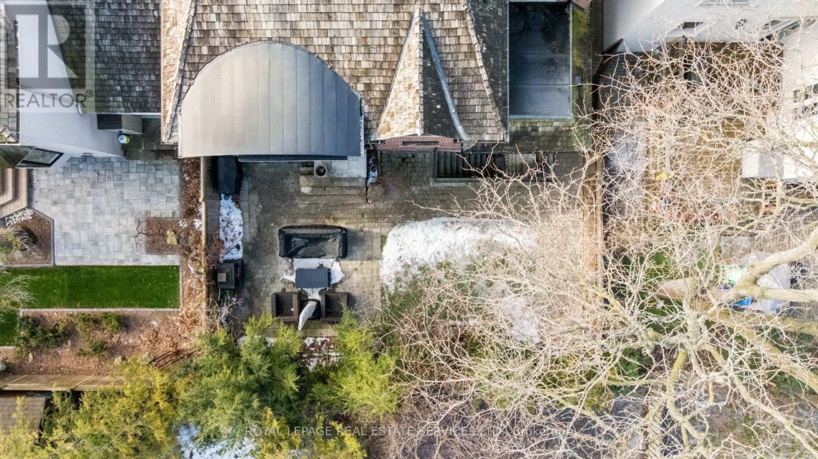 132 Strath Avenue, Toronto, Ontario  M8X 1R5 - Photo 46 - W12911550