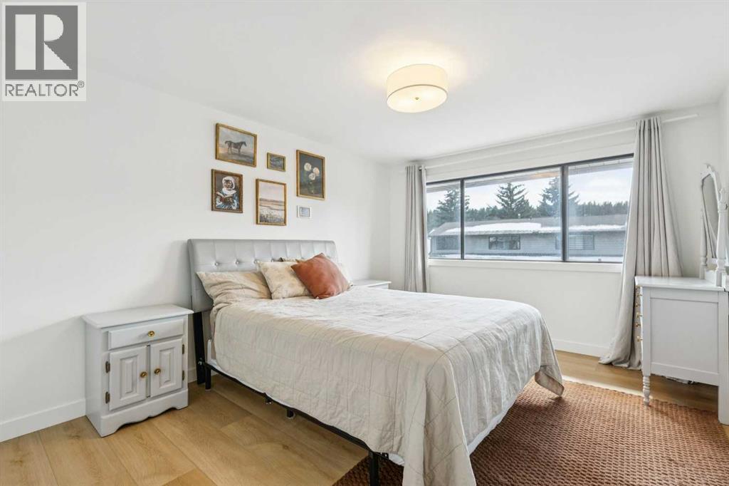 5, 140 Point Drive Nw, Calgary, Alberta  T3B 4W3 - Photo 21 - A2303222