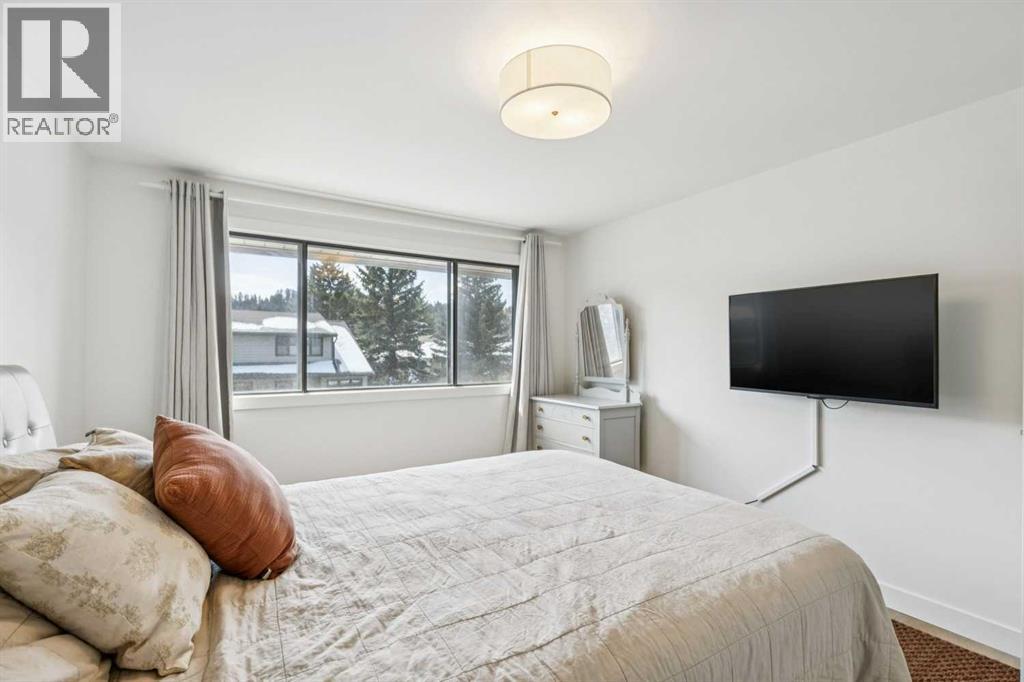 5, 140 Point Drive Nw, Calgary, Alberta  T3B 4W3 - Photo 22 - A2303222