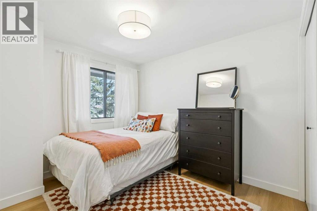 5, 140 Point Drive Nw, Calgary, Alberta  T3B 4W3 - Photo 26 - A2303222