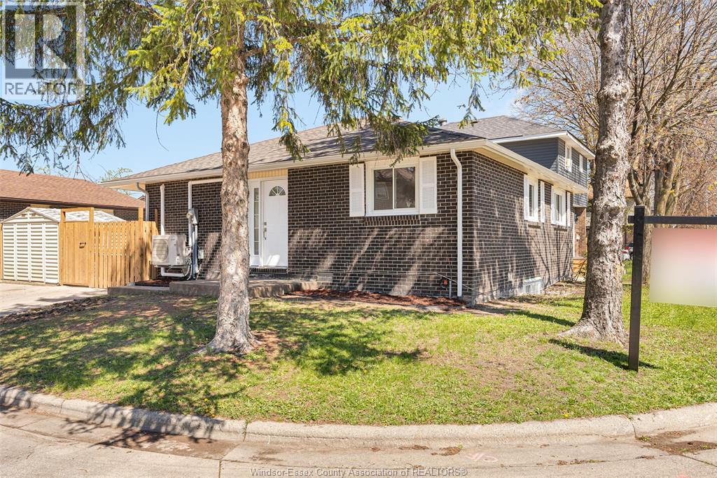 1430 BAYSWATER, windsor, Ontario