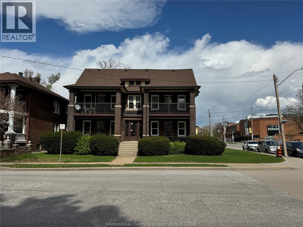 290 Vista Place, Windsor, Ontario  N9B 1H9 - Photo 2 - 26008759