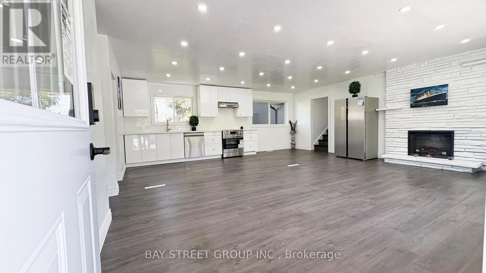 23 Glenbarr Road, St. Catharines, Ontario  L2T 1Y2 - Photo 4 - X13026026