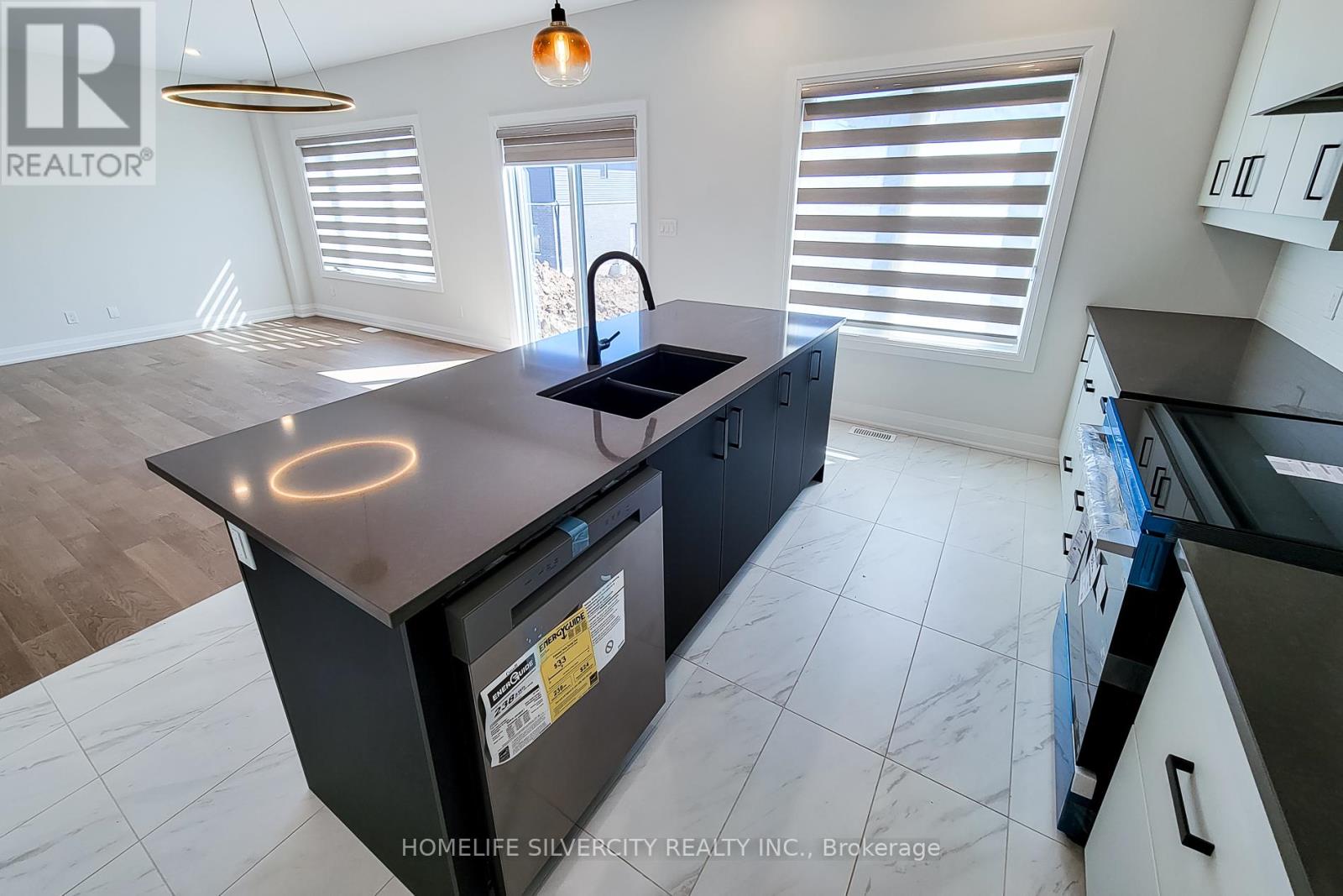 6454 Sunshine Common, Niagara Falls, Ontario  L2G 0E4 - Photo 12 - X13026034