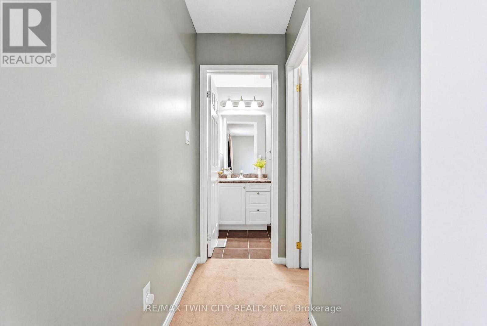 65 Bloomington Drive, Cambridge, Ontario  N1P 1J5 - Photo 21 - X13026036