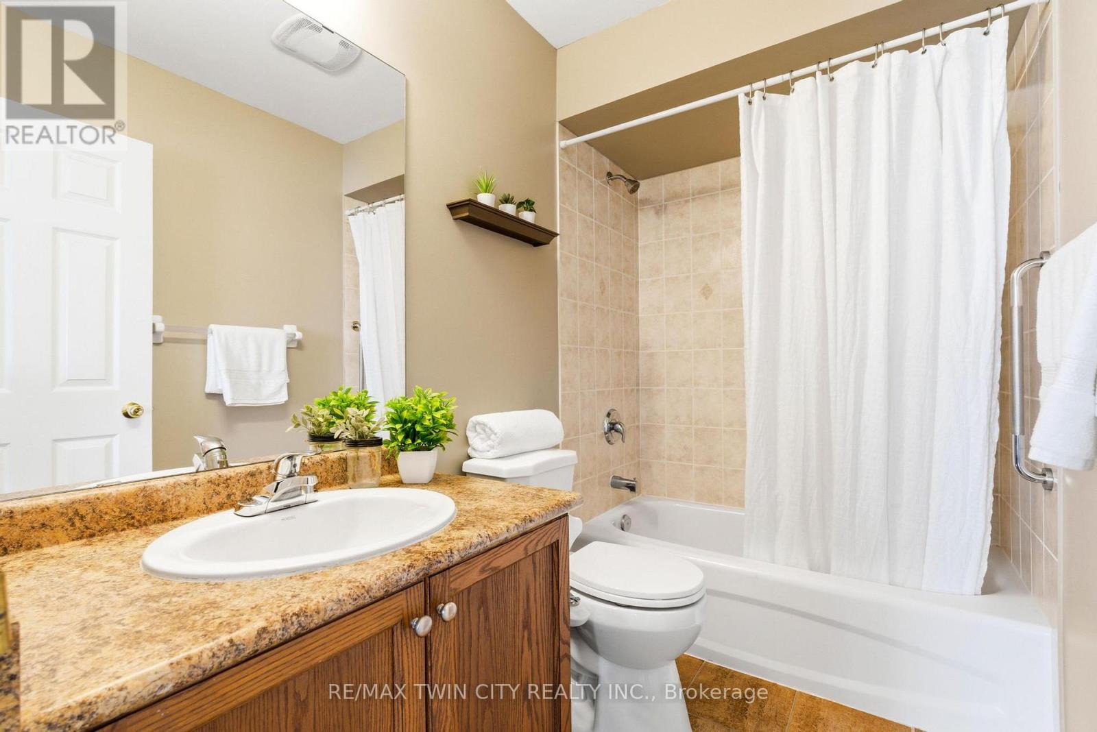 65 Bloomington Drive, Cambridge, Ontario  N1P 1J5 - Photo 26 - X13026036