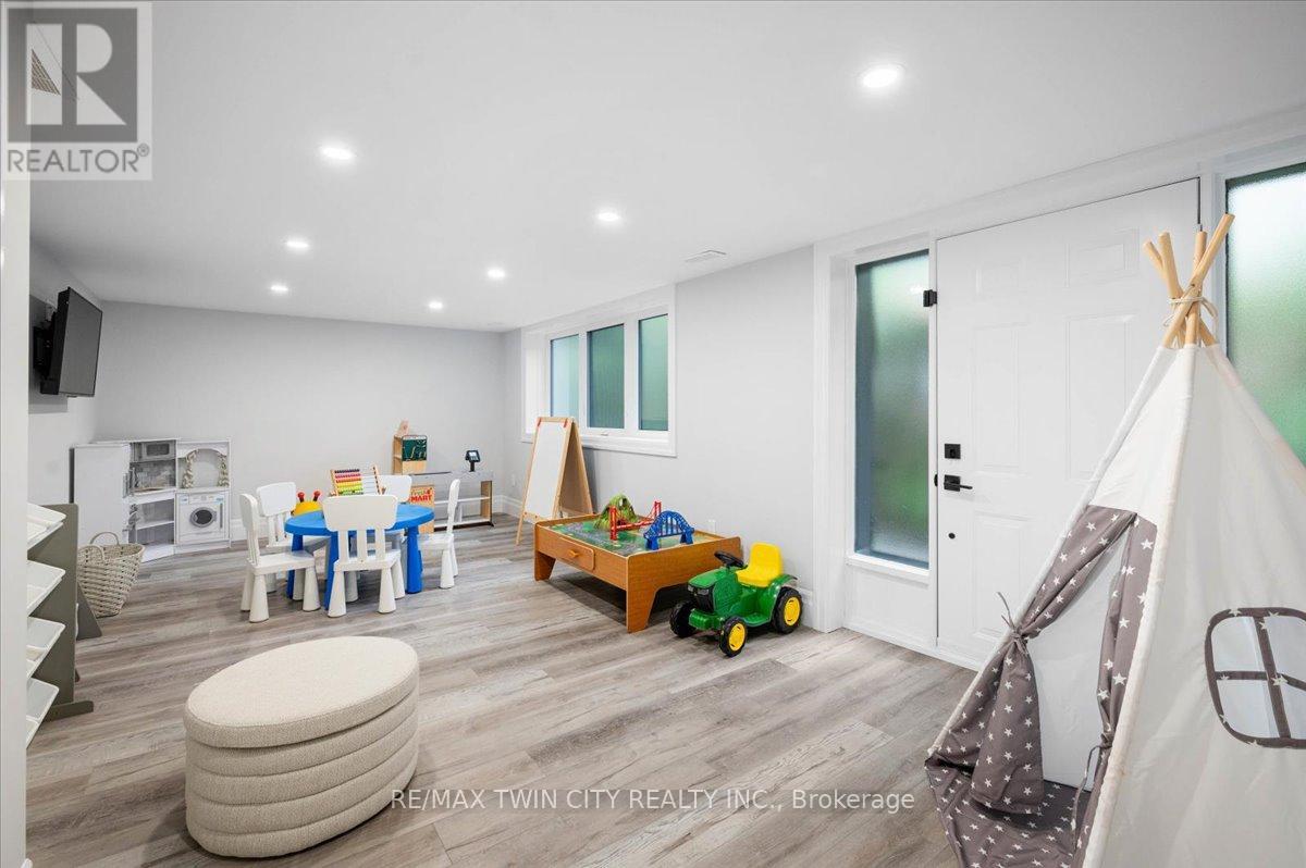 162 Greenbrook Drive, Kitchener, Ontario  N2M 4J7 - Photo 28 - X13026096