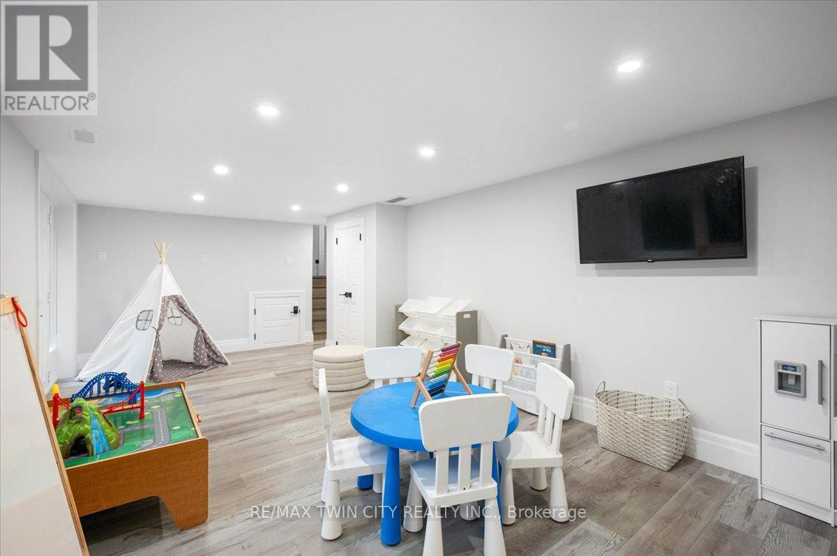 162 Greenbrook Drive, Kitchener, Ontario  N2M 4J7 - Photo 29 - X13026096