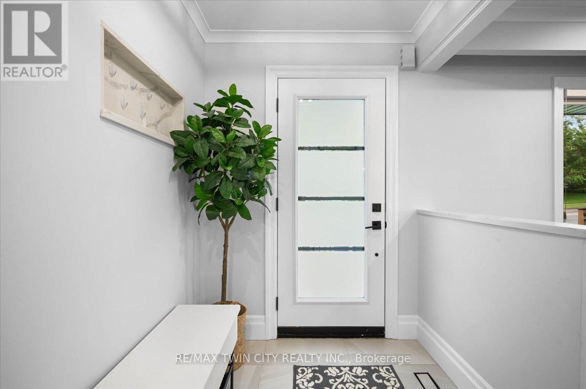 162 Greenbrook Drive, Kitchener, Ontario  N2M 4J7 - Photo 7 - X13026096