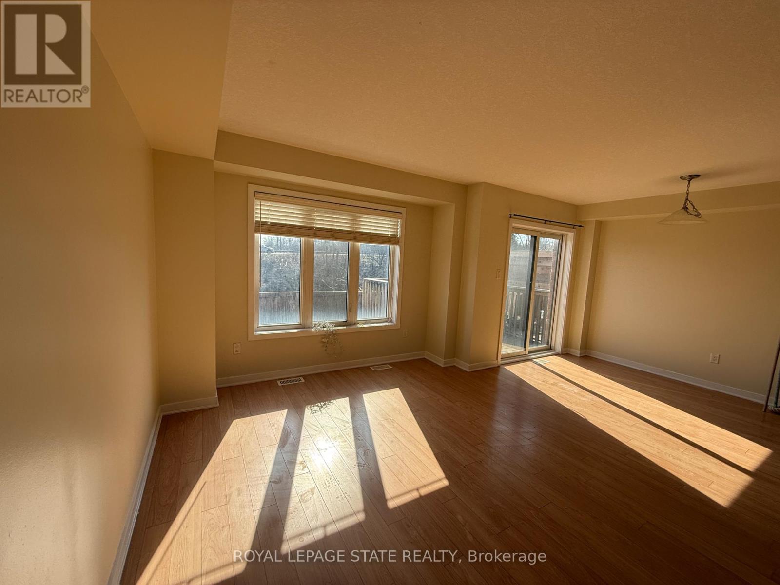 Upper - 148 Crafter Crescent, Hamilton, Ontario  L8J 0H8 - Photo 3 - X13026120