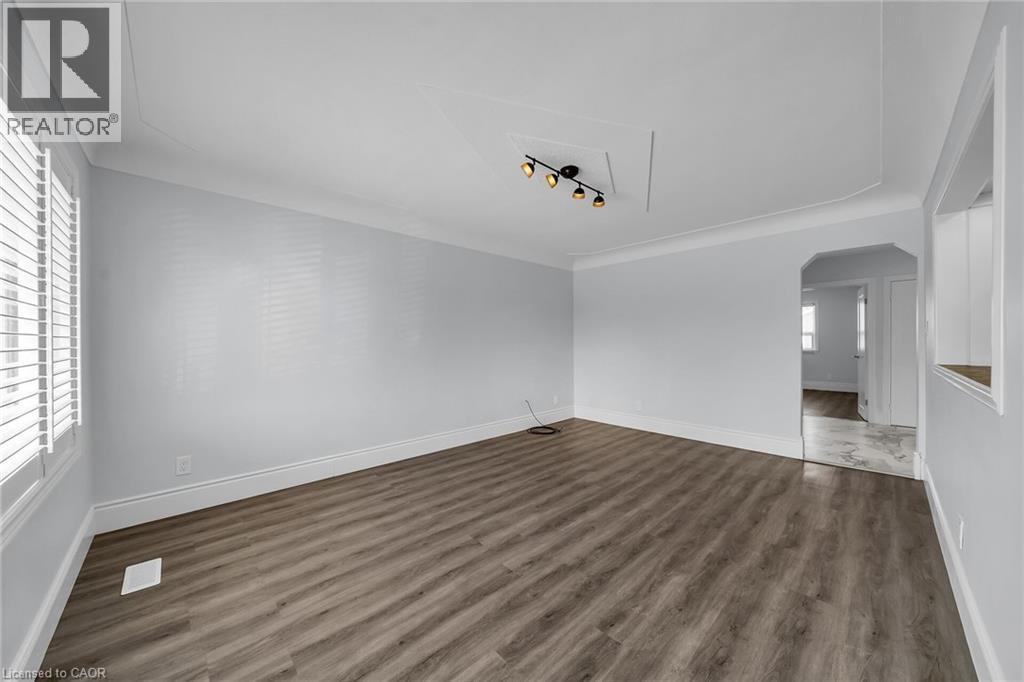 8 Shynal Avenue, Hamilton, Ontario  L8H 6K1 - Photo 14 - 40822664