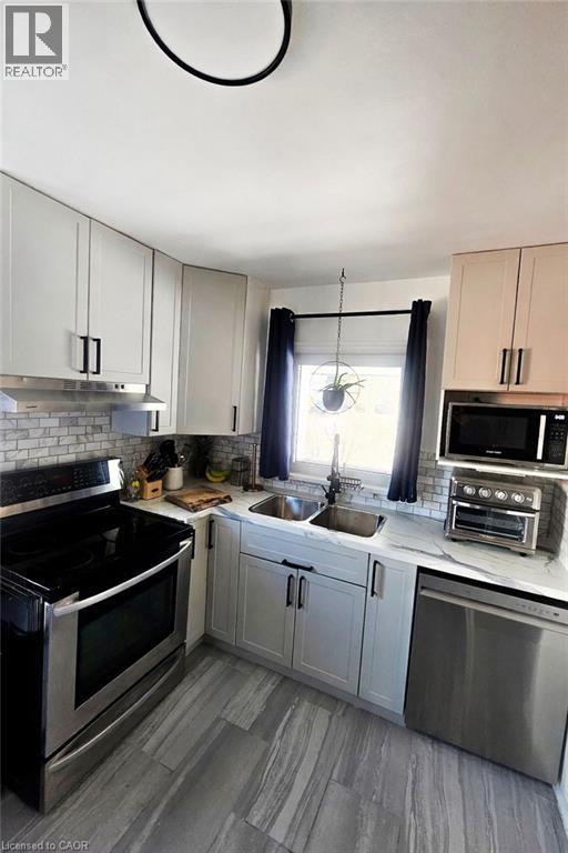 34 Christopher Drive, Cambridge, Ontario  N1R 4R4 - Photo 7 - 40822487