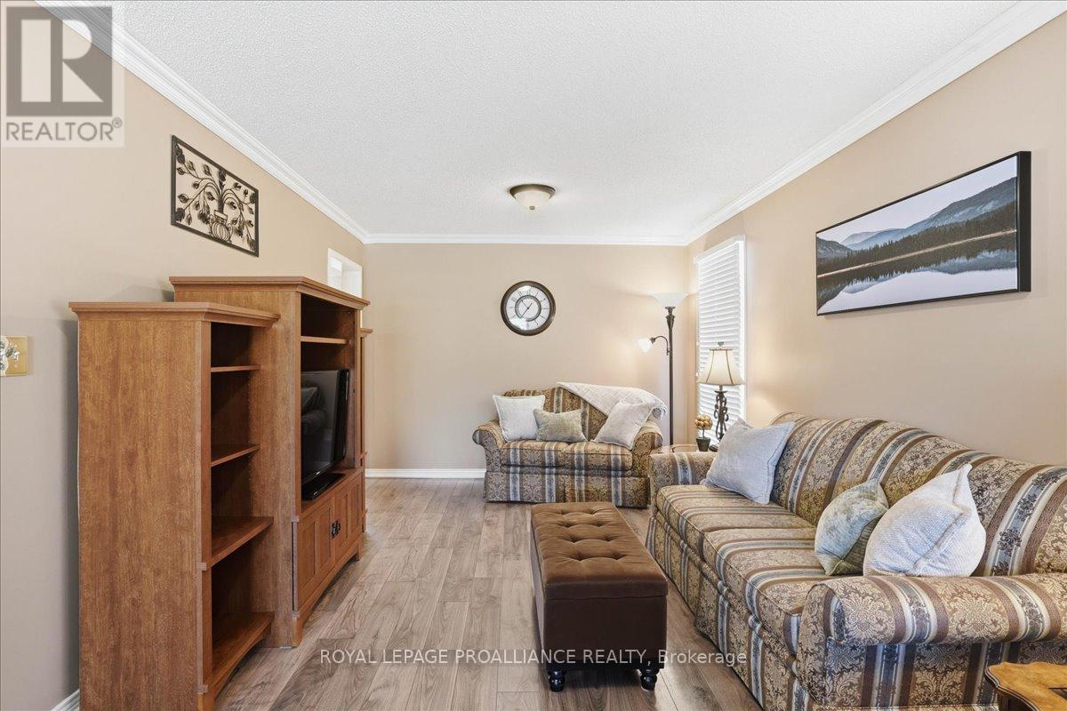 10 Fieldcrest Avenue, Clarington, Ontario  L1E 2X3 - Photo 24 - E13026366