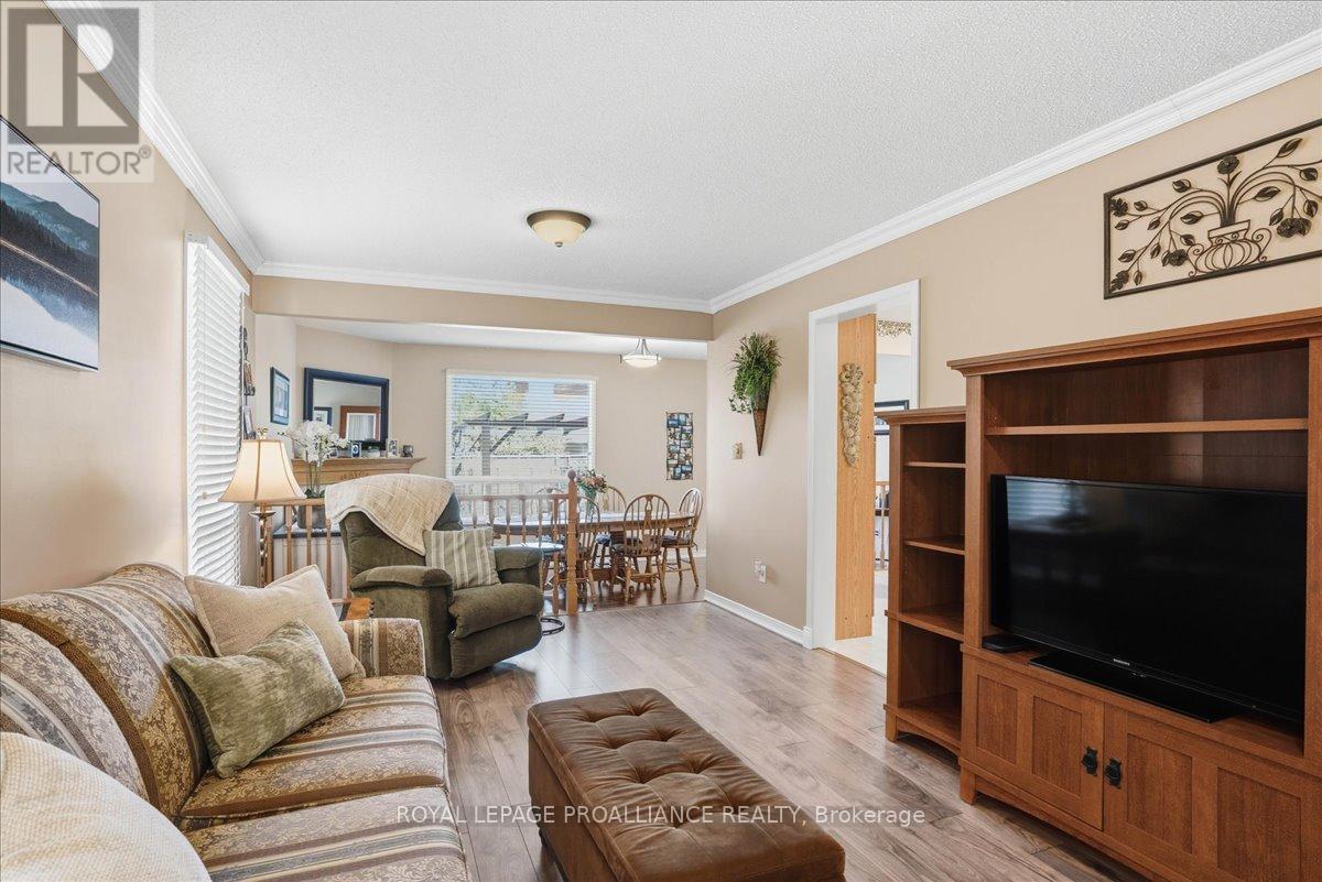 10 Fieldcrest Avenue, Clarington, Ontario  L1E 2X3 - Photo 25 - E13026366