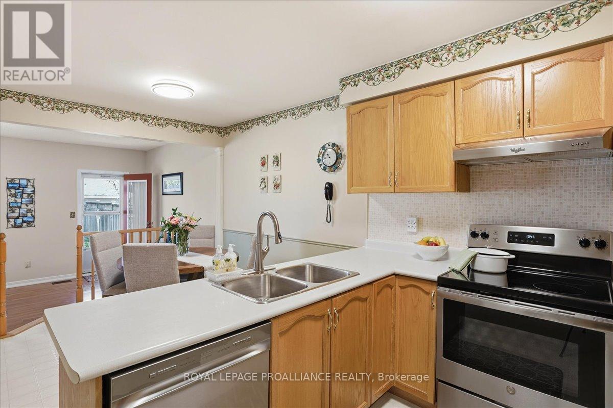 10 Fieldcrest Avenue, Clarington, Ontario  L1E 2X3 - Photo 35 - E13026366