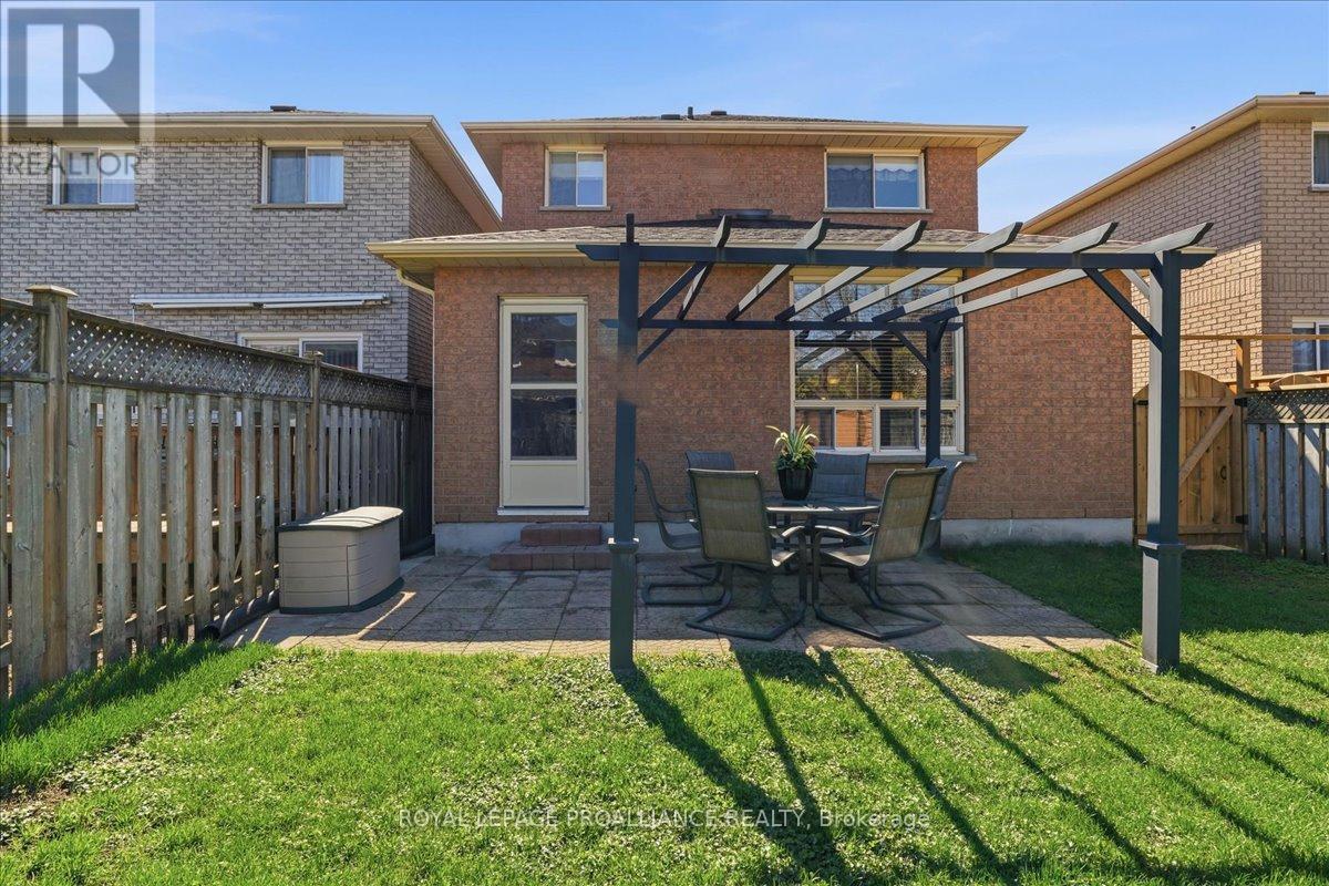 10 Fieldcrest Avenue, Clarington, Ontario  L1E 2X3 - Photo 40 - E13026366