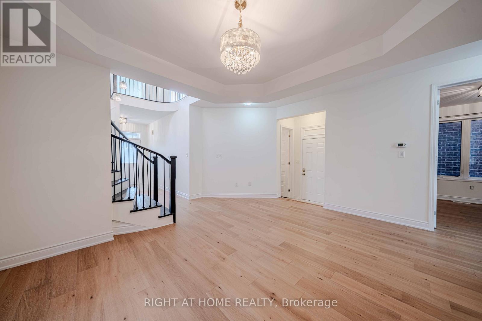 3 Leadenhall Road, Brampton, Ontario  L7A 0B2 - Photo 10 - W13026340