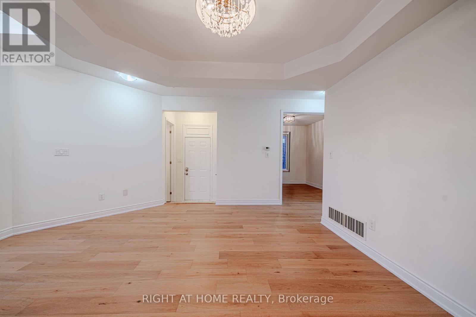 3 Leadenhall Road, Brampton, Ontario  L7A 0B2 - Photo 11 - W13026340