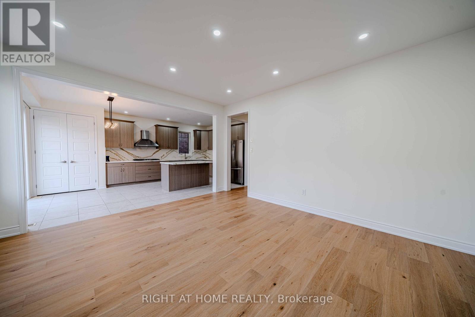 3 Leadenhall Road, Brampton, Ontario  L7A 0B2 - Photo 17 - W13026340