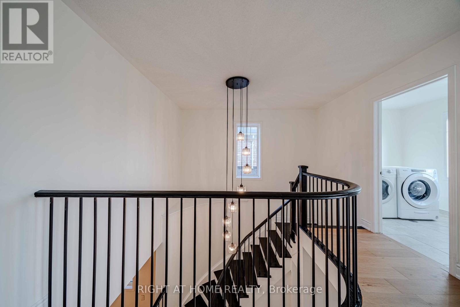 3 Leadenhall Road, Brampton, Ontario  L7A 0B2 - Photo 23 - W13026340