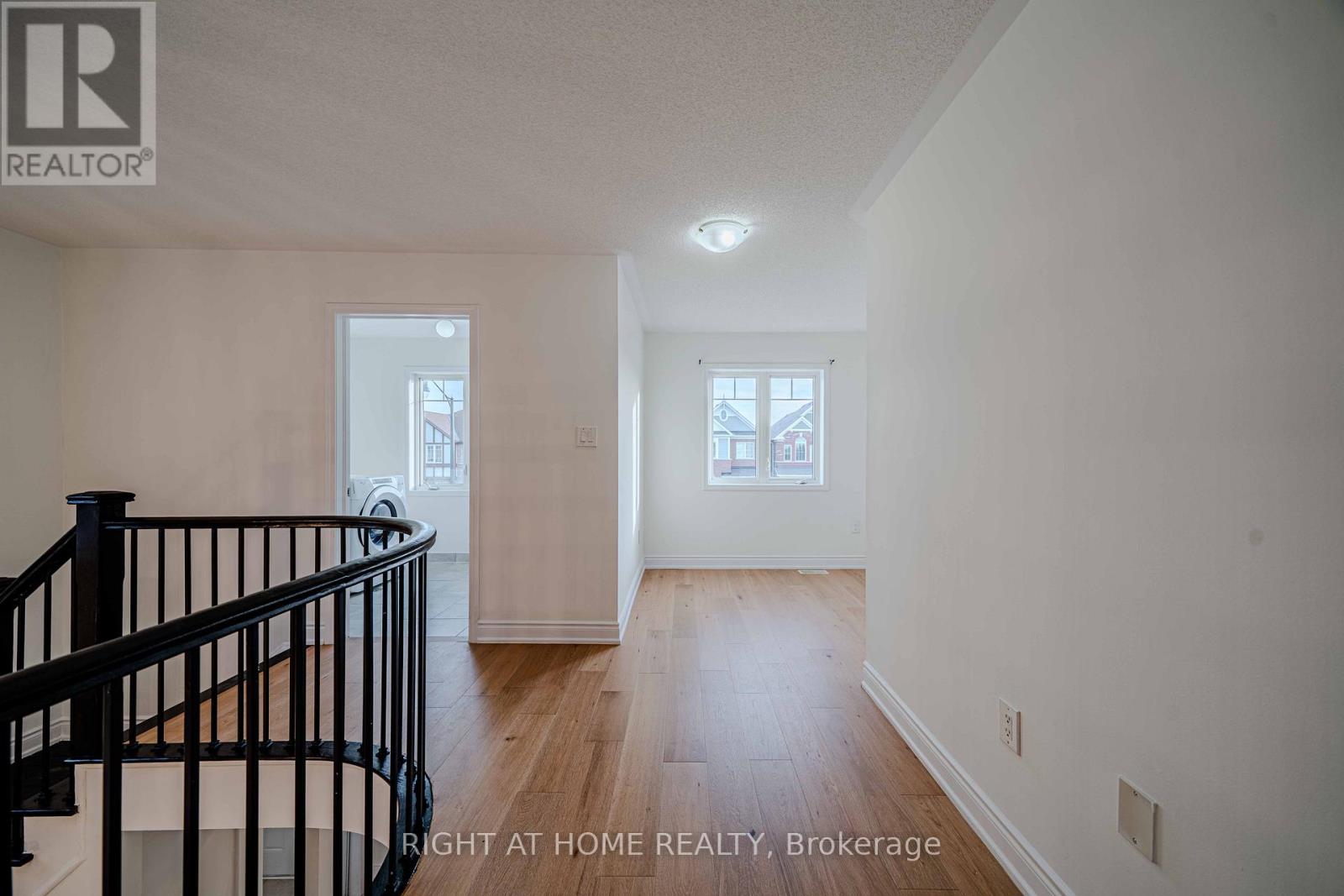 3 Leadenhall Road, Brampton, Ontario  L7A 0B2 - Photo 24 - W13026340