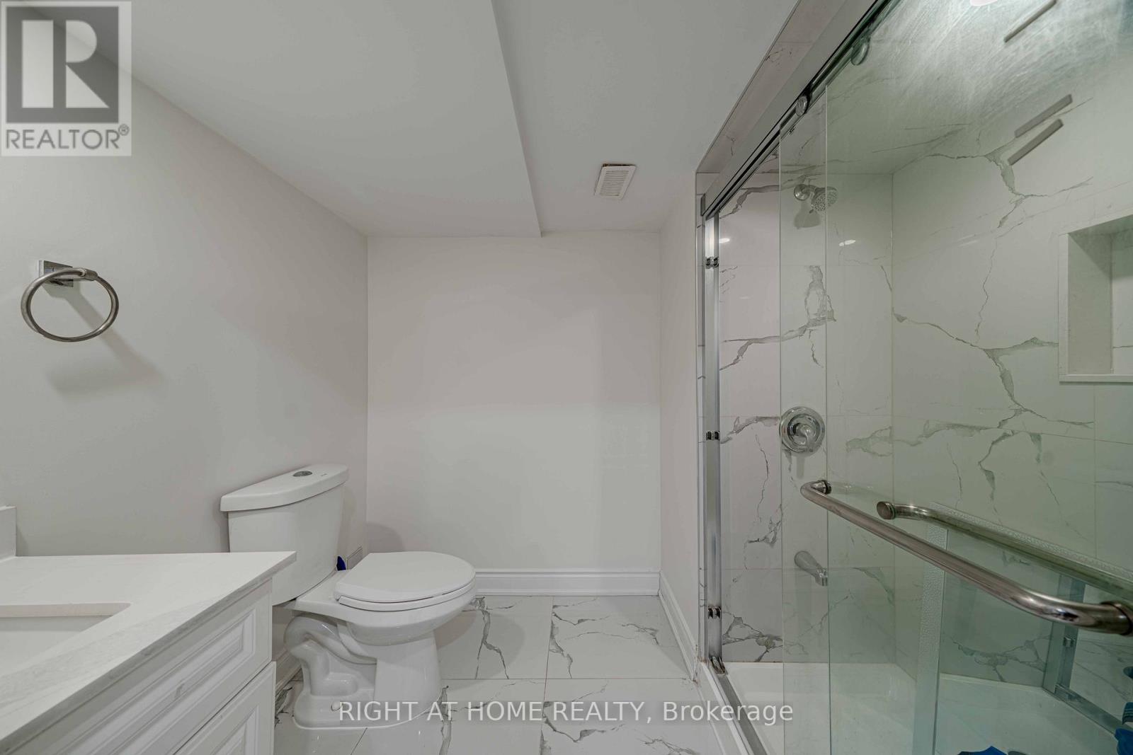 3 Leadenhall Road, Brampton, Ontario  L7A 0B2 - Photo 45 - W13026340